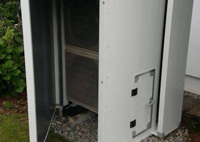 Lärmschutzeinhausung Wärmepumpe mit getrenntem Zuluftkanal